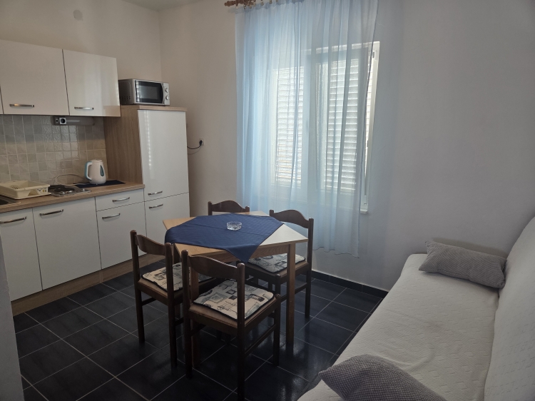 STUDIO apartment AiE blue, Jezera , Murter: