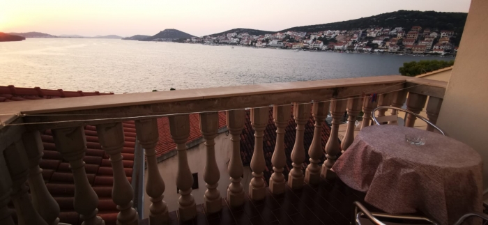 Apartment B.V. nr.5 Tisno, Island Murter: