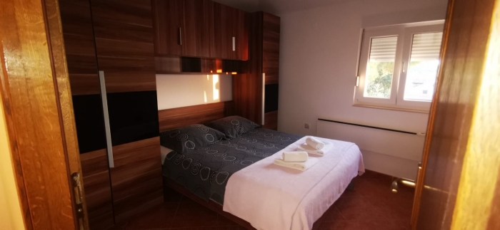 Apartment B.V. nr.5 Tisno, Island Murter: