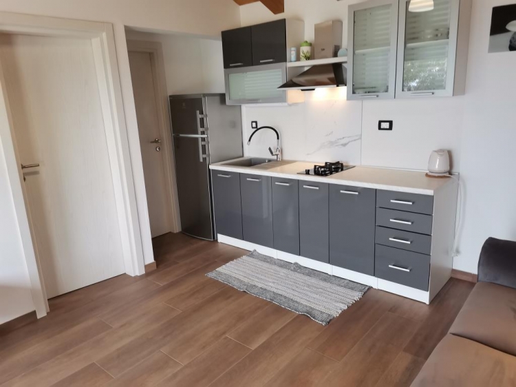 Mobile Home F2, Jezera, Murter island: