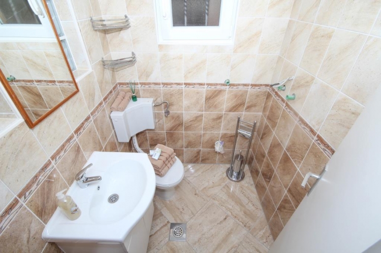 Robinsone HOUSE Vinka: