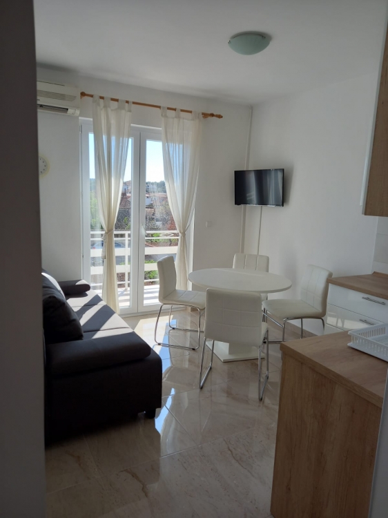 Apartment in center Jezera for till 3 person: