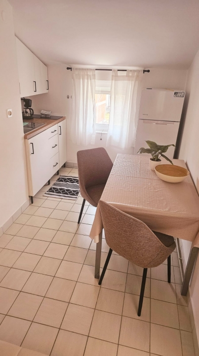 Apartment nr.5 Barby in Murter with place for boat: